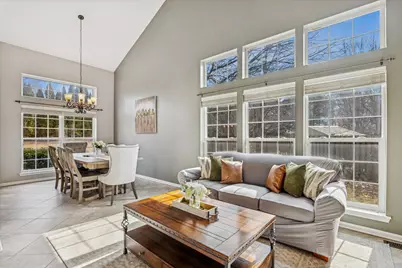 6 Morningside Court, Lake in the Hills, IL 60156 - Photo 3