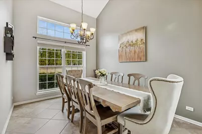 6 Morningside Court, Lake in the Hills, IL 60156 - Photo 5