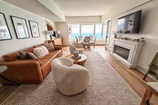 175 E Delaware Pl, Chicago, IL 60611 - Photo 5