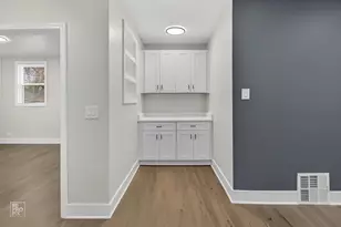 8420 S Carpenter St, Chicago, IL 60620 - Photo 5