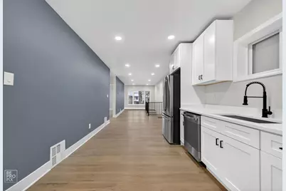 8420 S Carpenter Street, Chicago, IL 60620 - Photo 9