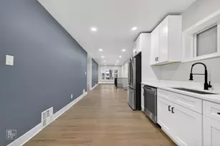 8420 S Carpenter St, Chicago, IL 60620 - Photo 9