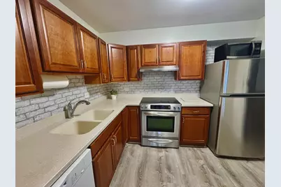 141 N La Grange Road #504, La Grange, IL 60525 - Photo 5