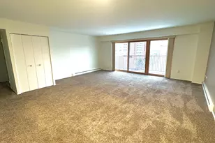 141 N La Grange Rd, La Grange, IL 60525 - Photo 7