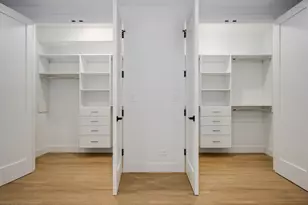 1124 W Addison St, Chicago, IL 60613 - Photo 19