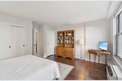 3900 N Lake Shore Drive #5E, Chicago, IL 60613 - Photo 11