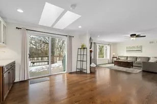 3N010 Woodview Dr, West Chicago, IL 60185 - Photo 15