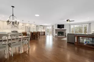 3N010 Woodview Dr, West Chicago, IL 60185 - Photo 13