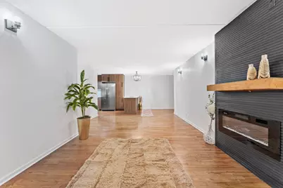 914 N Austin Boulevard #A5, Oak Park, IL 60302 - Photo 5