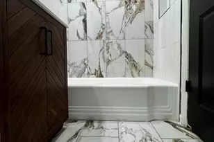 914 N Austin Blvd, Oak Park, IL 60302 - Photo 19