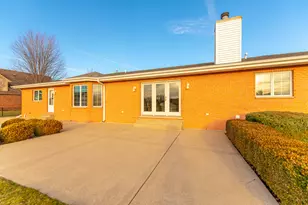 18816 S Chestnut Dr, Shorewood, IL 60404 - Photo 13