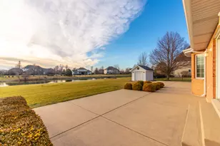 18816 S Chestnut Dr, Shorewood, IL 60404 - Photo 15