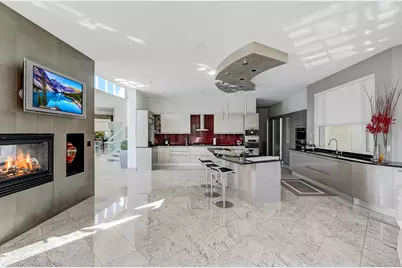 9233 Falling Waters Drive W, Burr Ridge, IL 60527 - Photo 7