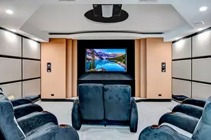 9233 Falling Waters Dr W, Burr Ridge, IL 60527 - Photo 15