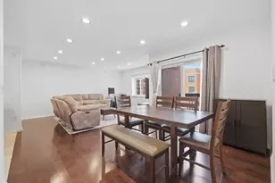 1649 Ashland Ave, Des Plaines, IL 60016 - Photo 11