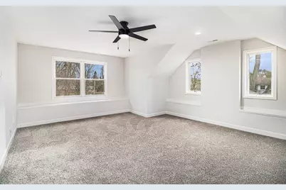 1104 Hillcrest Avenue, Fox River Grove, IL 60021 - Photo 13