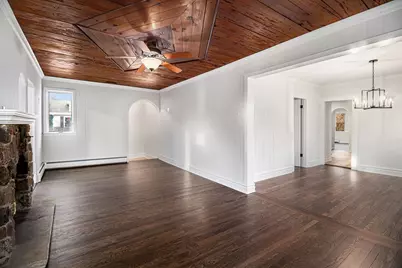 1104 Hillcrest Avenue, Fox River Grove, IL 60021 - Photo 3