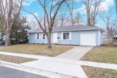 221 Meadowbrook Drive, Bloomington, IL 61701 - Photo 31