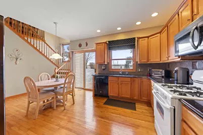 524 Sudbury Circle, Oswego, IL 60543 - Photo 9