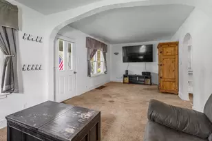 504 S West Union St, Monticello, IL 61856 - Photo 9