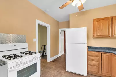 804 W Michigan Avenue, Urbana, IL 61801 - Photo 13