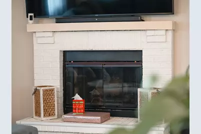 6930 Bennington Drive, Gurnee, IL 60031 - Photo 11