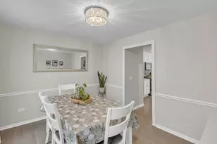 6930 Bennington Dr, Gurnee, IL 60031 - Photo 15