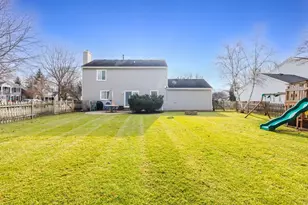 6930 Bennington Dr, Gurnee, IL 60031 - Photo 37