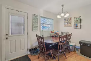 1328 Teakwood Ln, Crystal Lake, IL 60014 - Photo 3