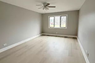 306 Brookdale Dr, Bloomingdale, IL 60108 - Photo 11