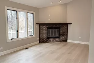 306 Brookdale Dr, Bloomingdale, IL 60108 - Photo 7