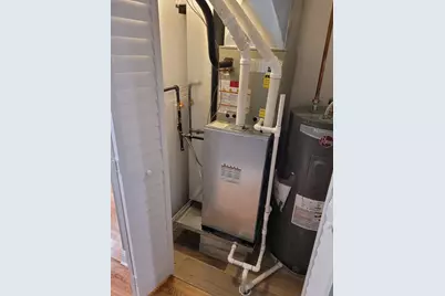 523 W 65th Place, Chicago, IL 60621 - Photo 11