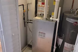 523 W 65th Pl, Chicago, IL 60621 - Photo 11