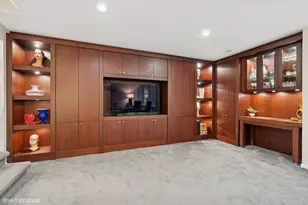 1327 N Sutton Pl, Chicago, IL 60610 - Photo 21