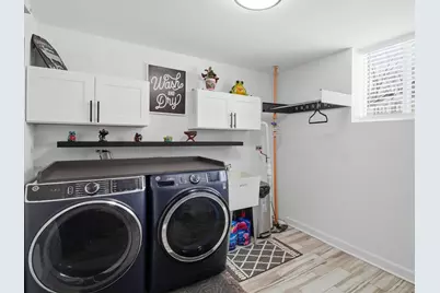 8566 S 83rd Avenue, Hickory Hills, IL 60457 - Photo 37