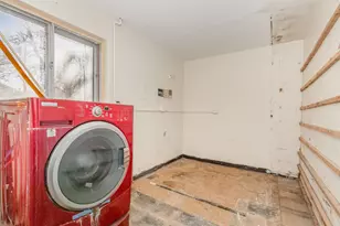 1043 Ashridge Ln, University Park, IL 60484 - Photo 13