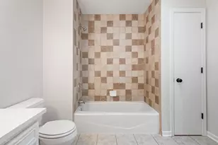 8548 Monaghan Dr, Tinley Park, IL 60487 - Photo 23