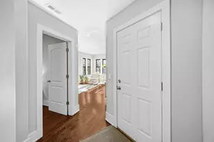 840 W Gunnison St, Chicago, IL 60640 - Photo 11