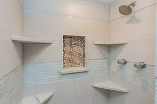 7840 Cronin Ave, Justice, IL 60458 - Photo 19