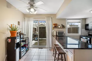 1938 Huntington Blvd, Hoffman Estates, IL 60169 - Photo 5