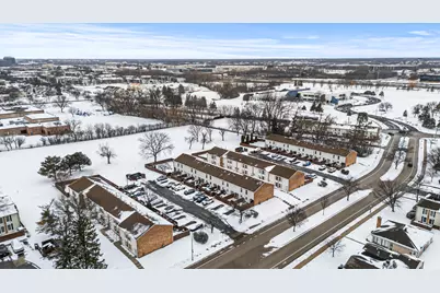 1938 Huntington Boulevard, Hoffman Estates, IL 60169 - Photo 21