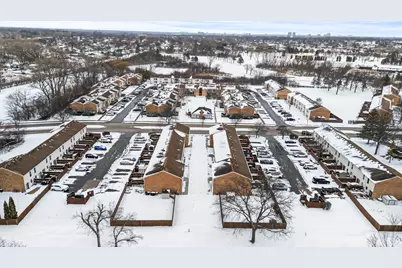 1938 Huntington Boulevard, Hoffman Estates, IL 60169 - Photo 19