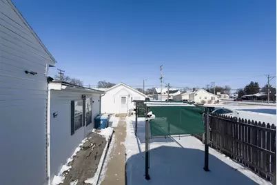 817 W Madison Street, Pontiac, IL 61764 - Photo 39
