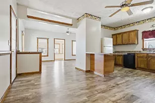 817 W Madison St, Pontiac, IL 61764 - Photo 3