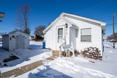 817 W Madison Street, Pontiac, IL 61764 - Photo 35