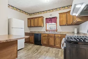 817 W Madison St, Pontiac, IL 61764 - Photo 5