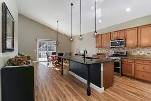 54 Yukon Cir, Bloomington, IL 61705 - Photo 5