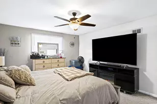 [Address not provided], Calumet City, IL 60409 - Photo 11