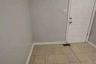 16918 S Orchard Ridge Ave, Hazel Crest, IL 60429 - Photo 9