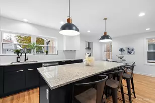 6322 N Monticello Ave, Chicago, IL 60659 - Photo 7